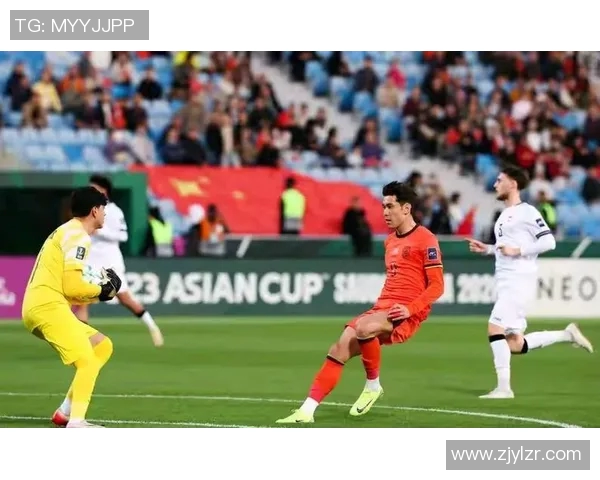 中国与乌兹别克斯坦足球对决全方位分析及战术解读